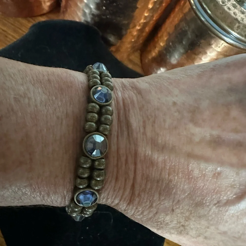 Elegant bracelet by Heet Swarowski crystals